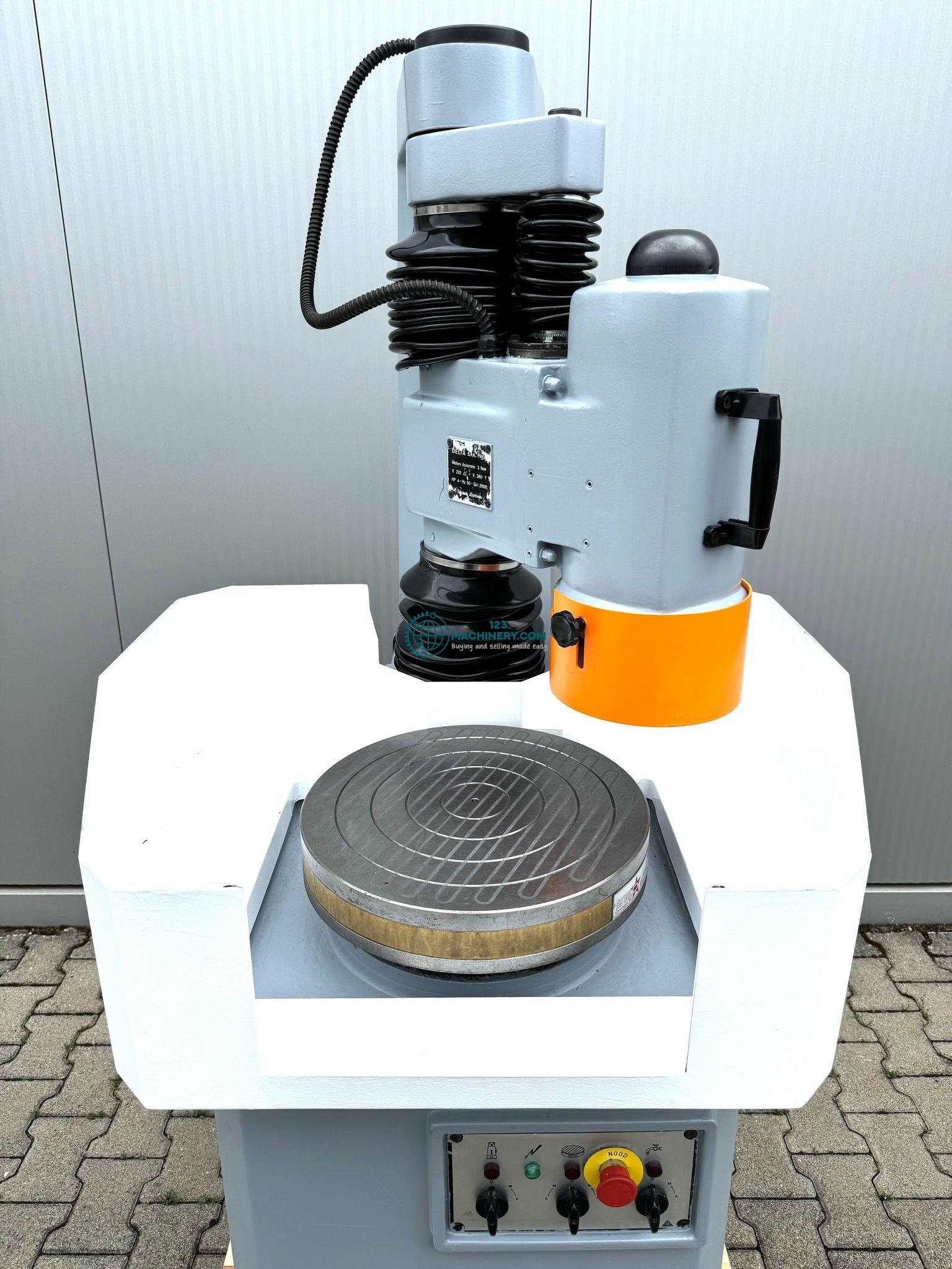 DELTA LC 400 - Rundtischflachschleifmaschine